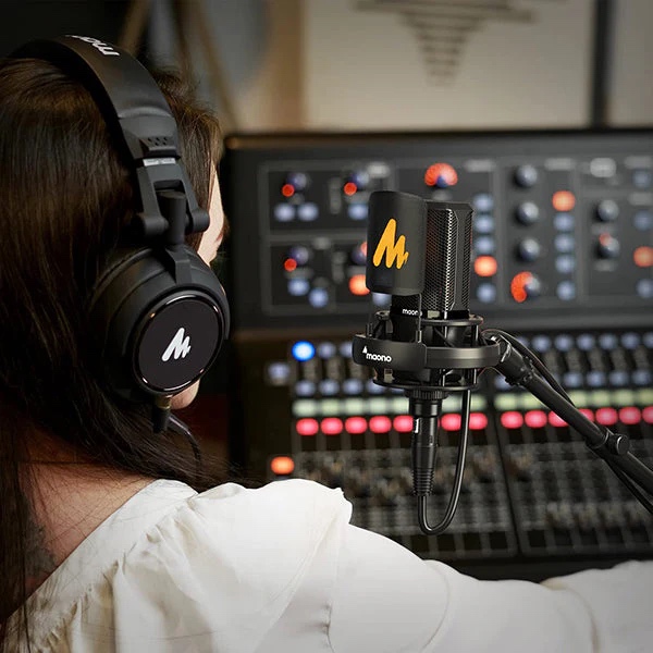 PM500T XLR Condenser Microphone thumbnail 2